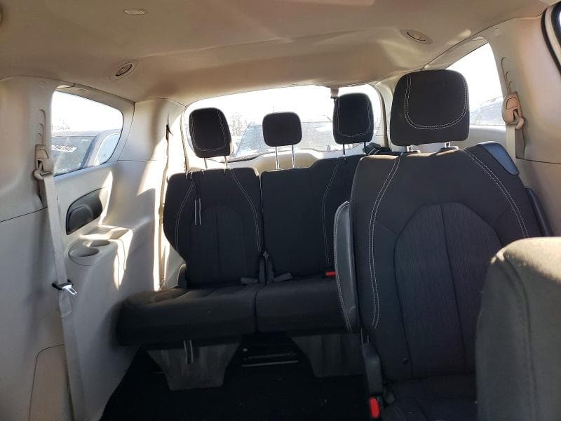 2023 CHRYSLER VOYAGER LX 10