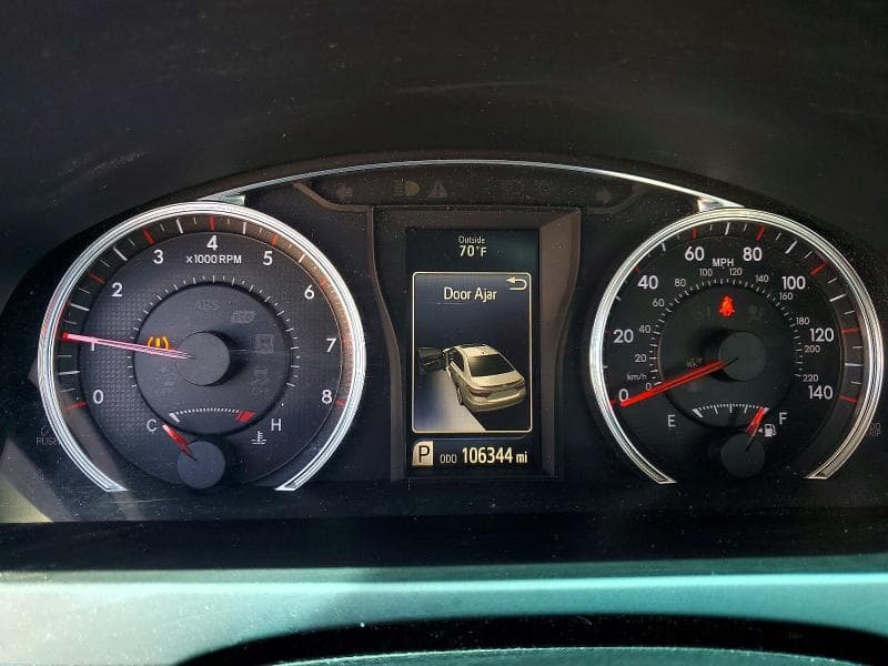 2016 TOYOTA CAMRY LE LE 9
