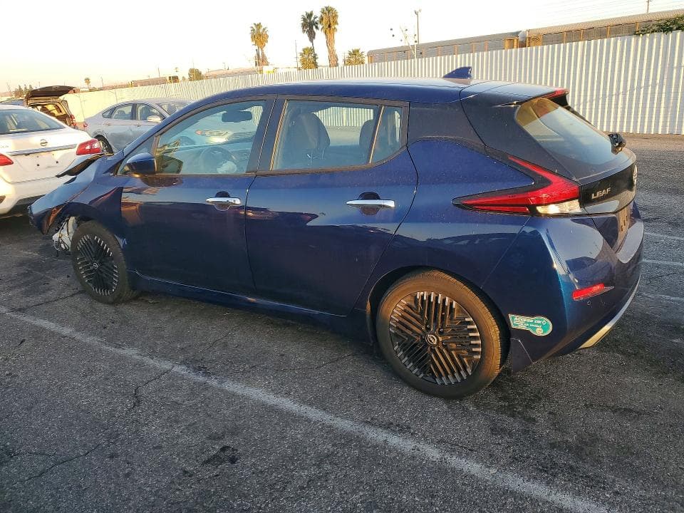 2025 NISSAN LEAF SV PLUS 2