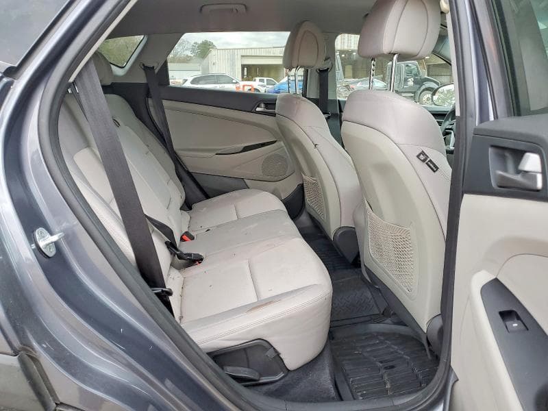 2018 HYUNDAI TUCSON SEL 10