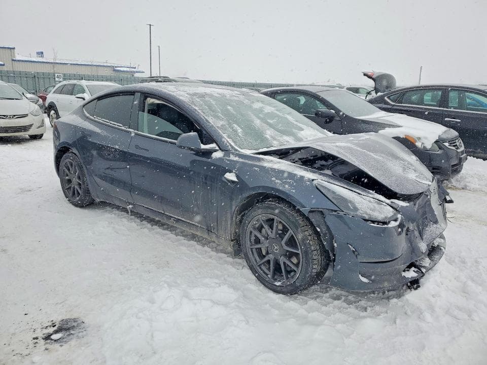 2023 TESLA MODEL 3 4
