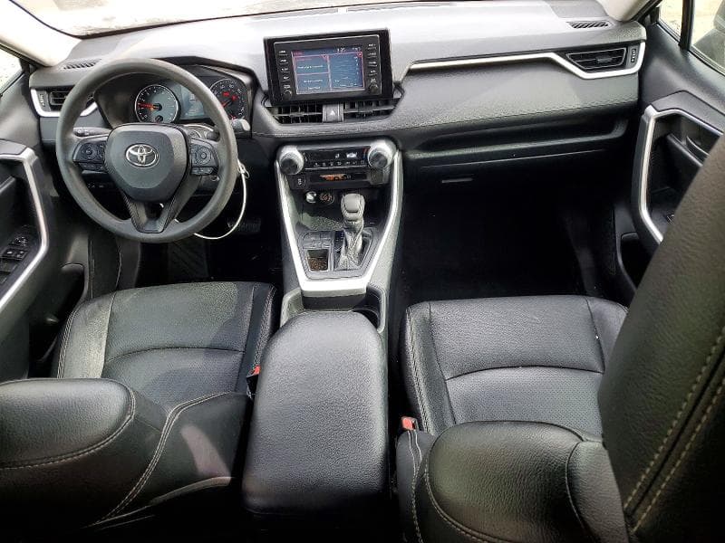 2019 TOYOTA RAV4 LE 8
