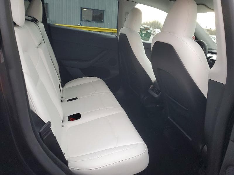 2024 TESLA MODEL Y 11