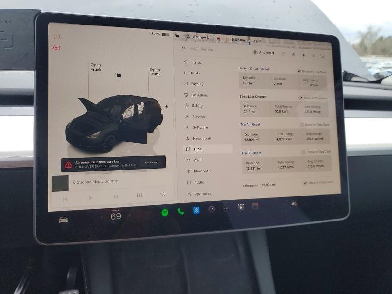 2024 TESLA MODEL Y 9