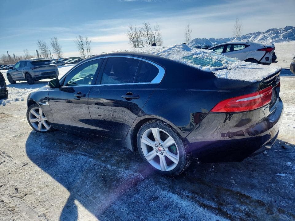 2018 JAGUAR XE PRESTIGE 2