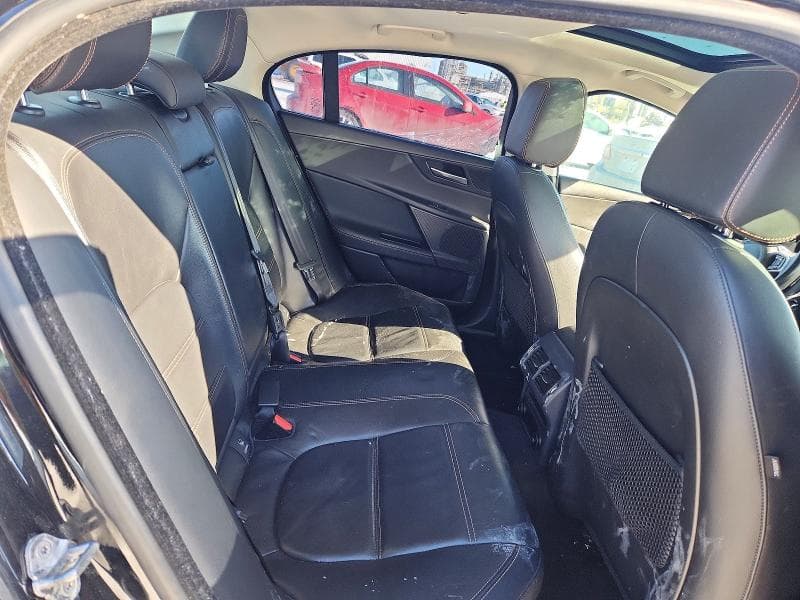 2018 JAGUAR XE PRESTIGE 10