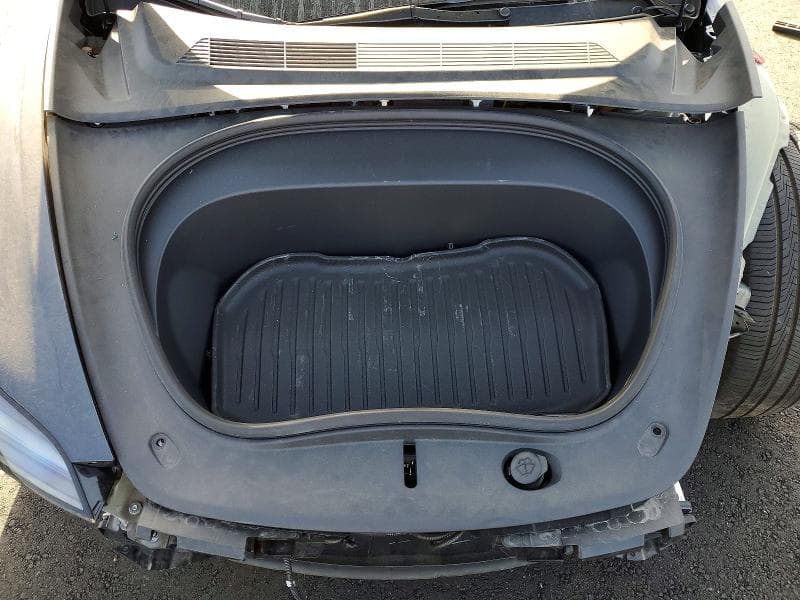 2025 TESLA MODEL 3 11