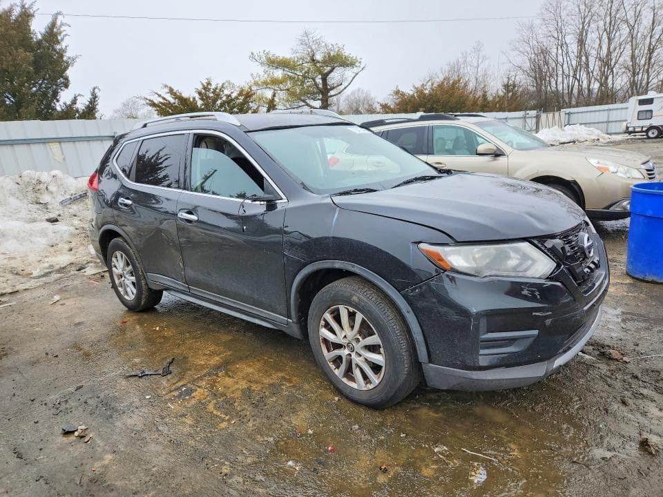 2017 NISSAN ROGUE S 4
