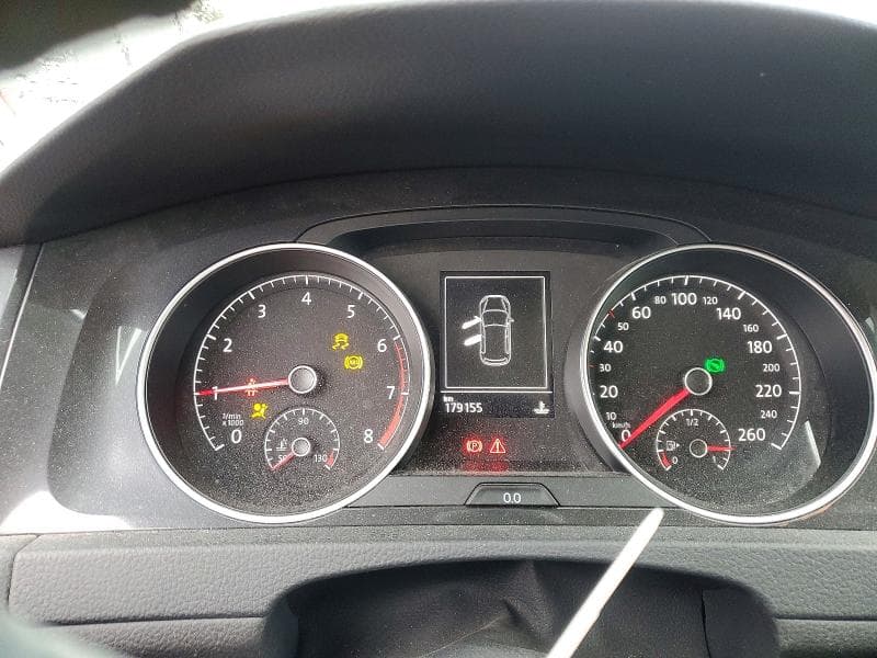 2018 VOLKSWAGEN GOLF S 9