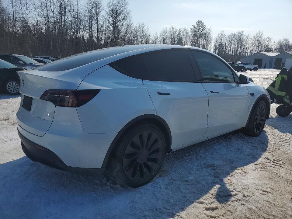 2023 TESLA MODEL Y 3
