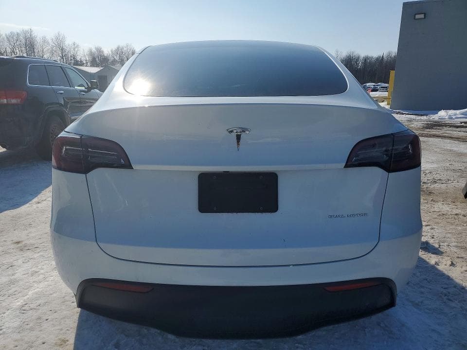 2023 TESLA MODEL Y 6