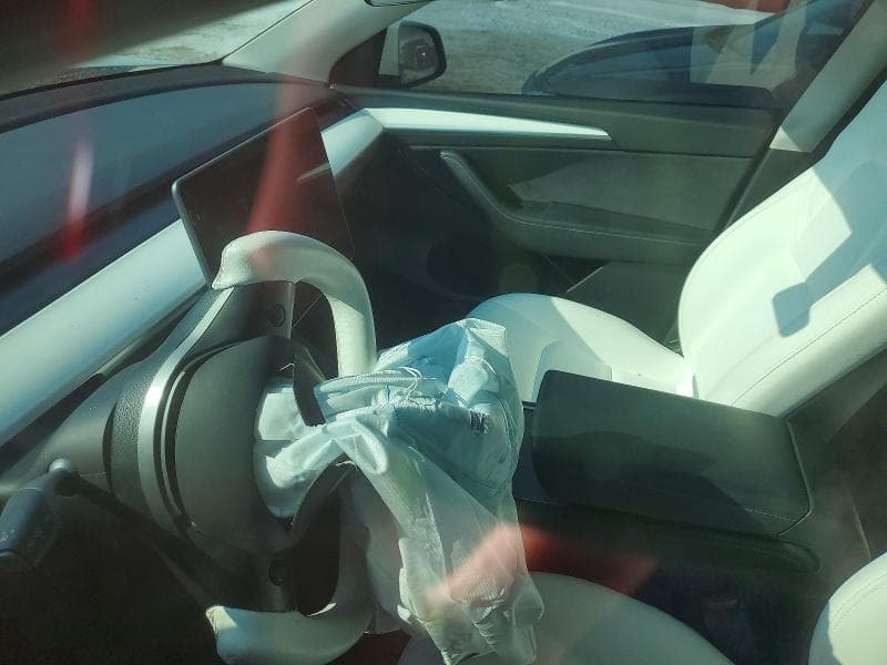 2023 TESLA MODEL Y 9