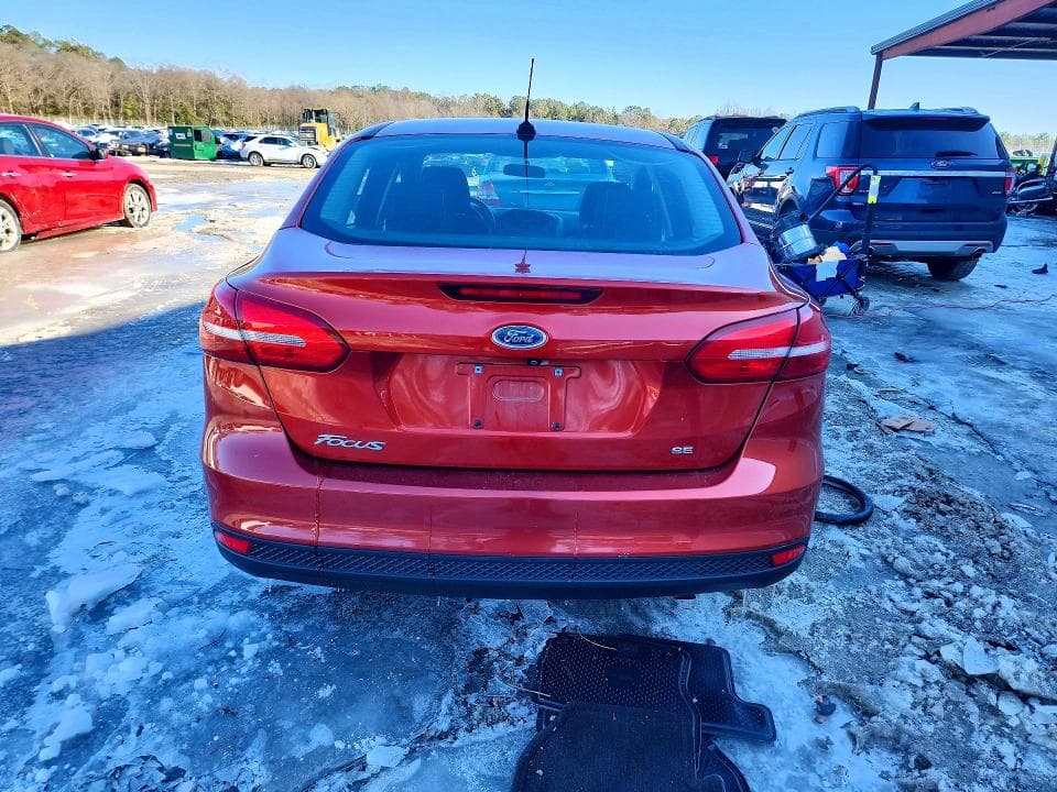 2018 FORD FOCUS SE 6
