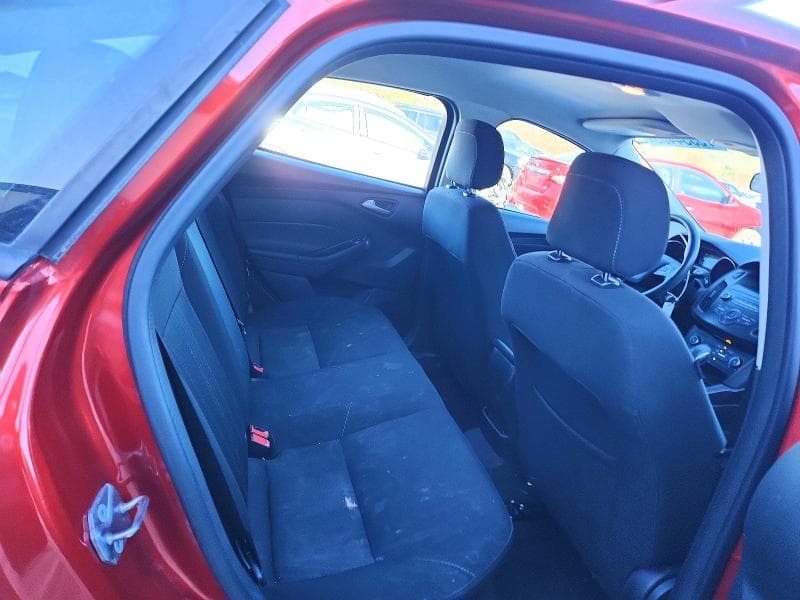 2018 FORD FOCUS SE 10