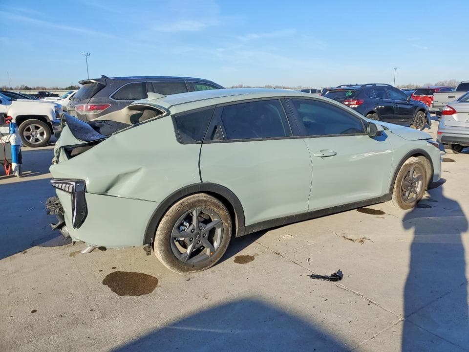 2025 KIA K4 LX 3