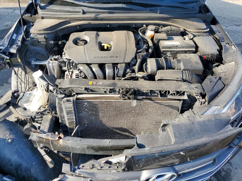 2020 HYUNDAI ELANTRA SE SE 11