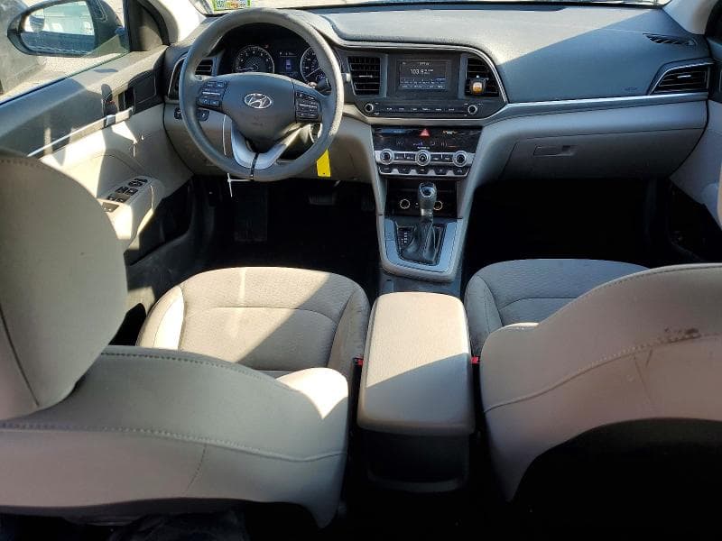 2020 HYUNDAI ELANTRA SE SE 8