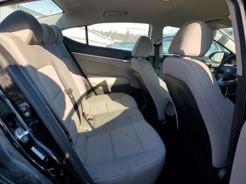 2020 HYUNDAI ELANTRA SE SE 10