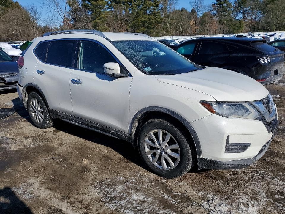 2017 NISSAN ROGUE S 4