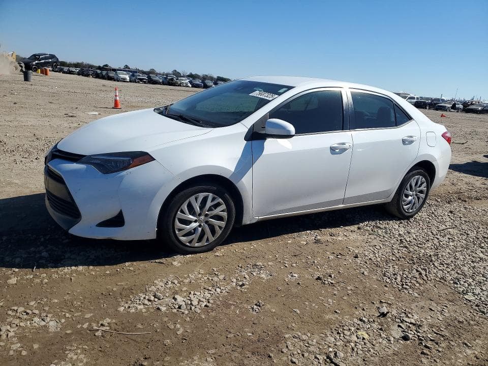 2018 TOYOTA COROLLA 1