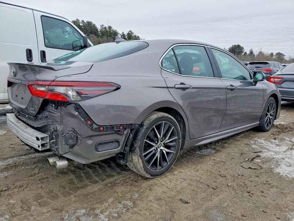 2024 TOYOTA CAMRY SE NIGHT SHADE 3