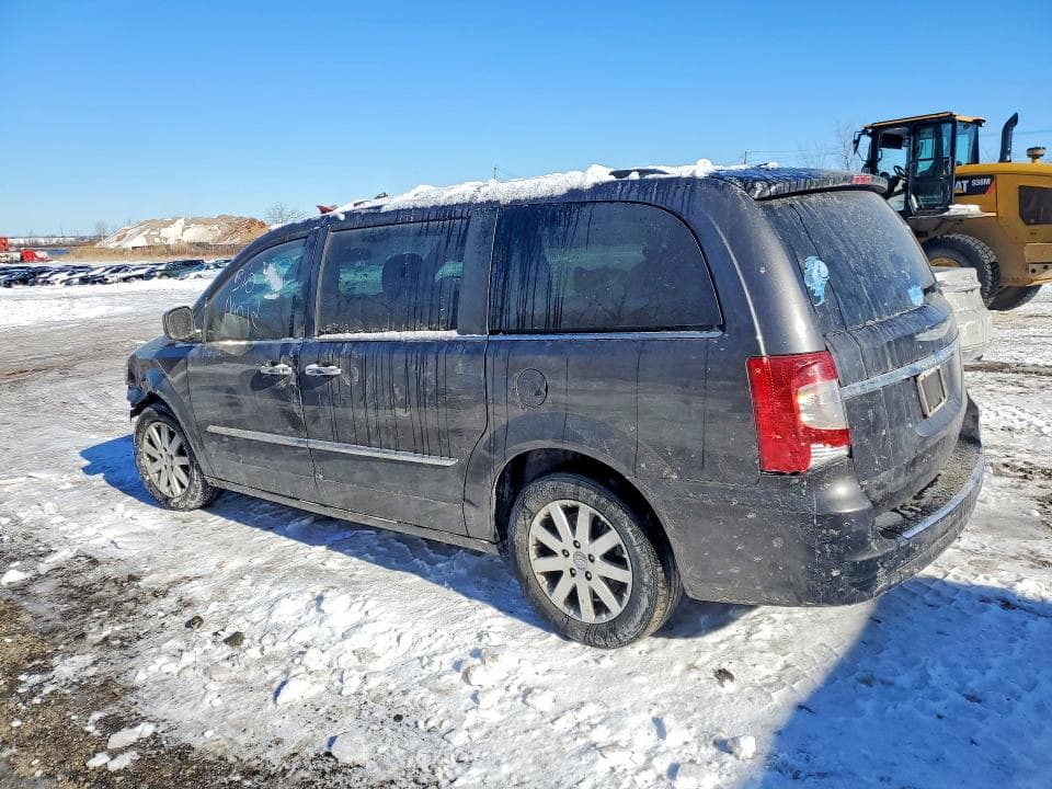 2016 CHRYSLER TOWN AND C 2