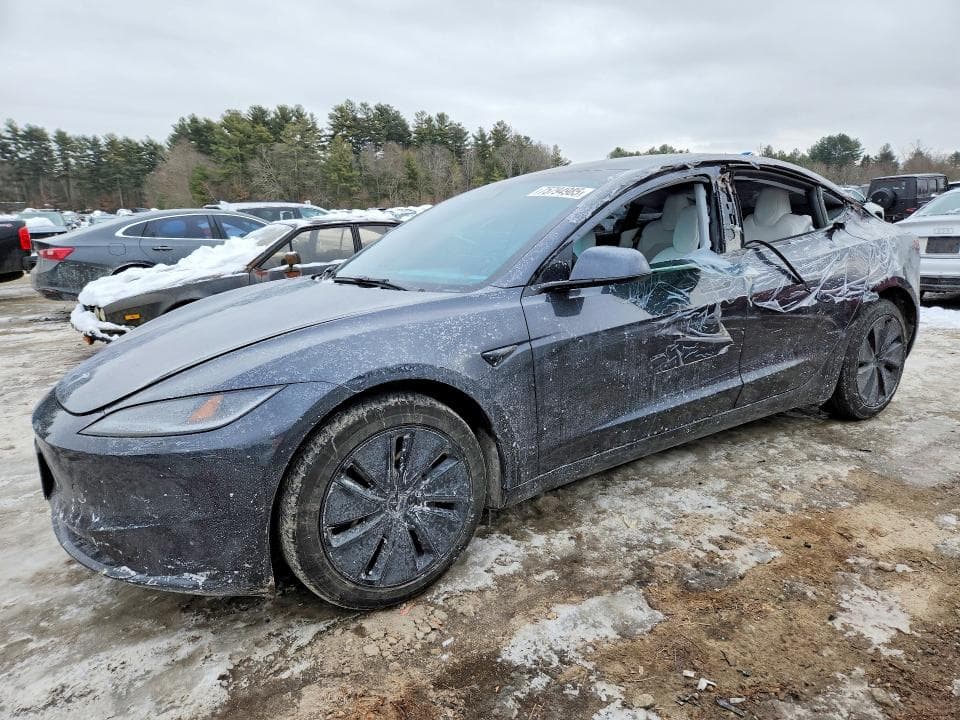 2025 TESLA MODEL 3