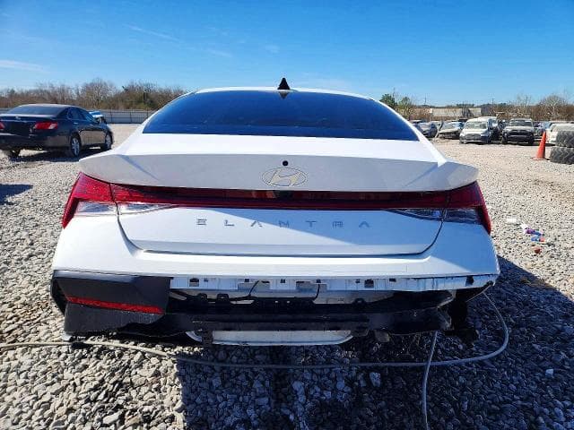 2024 HYUNDAI ELANTRA SEL SEL 6
