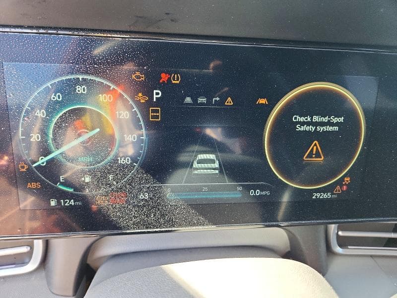 2024 HYUNDAI ELANTRA SEL SEL 9