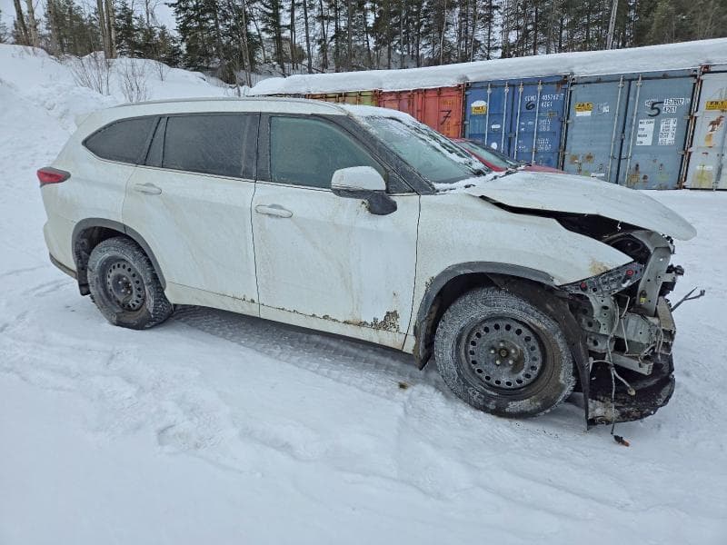 2022 TOYOTA HIGHLANDER XLE XLE 4