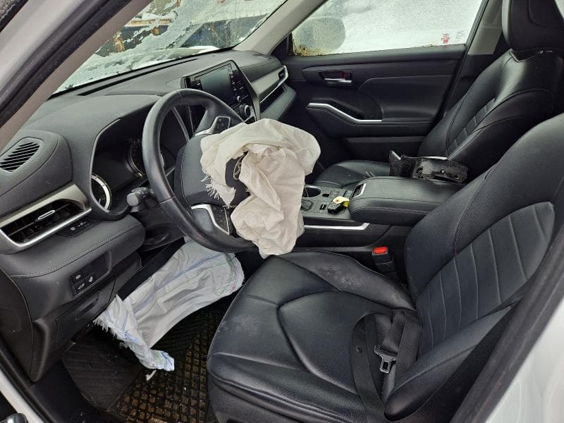 2022 TOYOTA HIGHLANDER XLE XLE 7