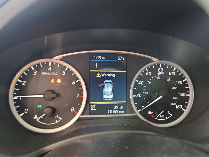2019 NISSAN SENTRA S S 9