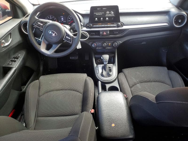 2021 KIA FORTE FE 8