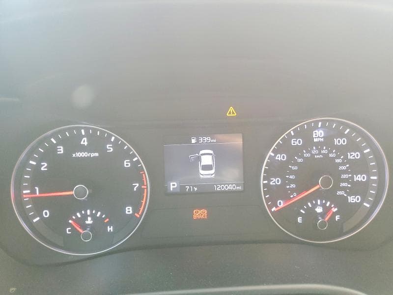 2021 KIA FORTE FE 9