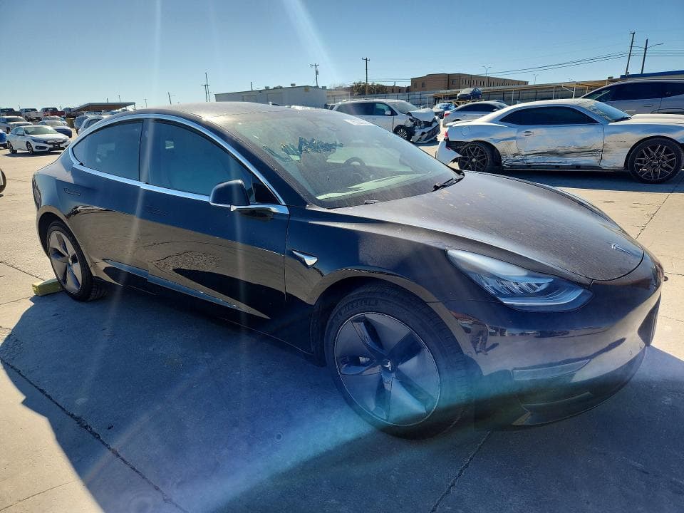 2019 TESLA MODEL 3 4