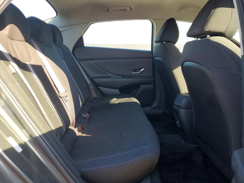 2024 HYUNDAI ELANTRA SEL 10