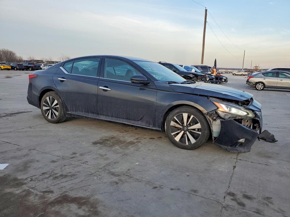 2020 NISSAN ALTIMA SL 4