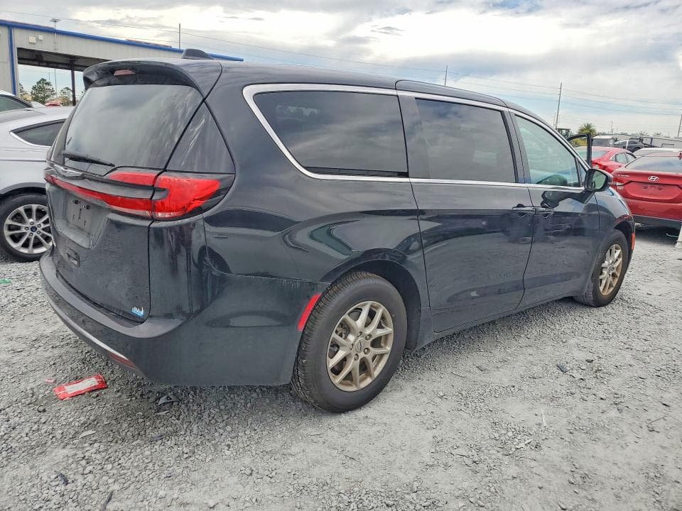 2024 CHRYSLER PACIFICA TOURING L 3