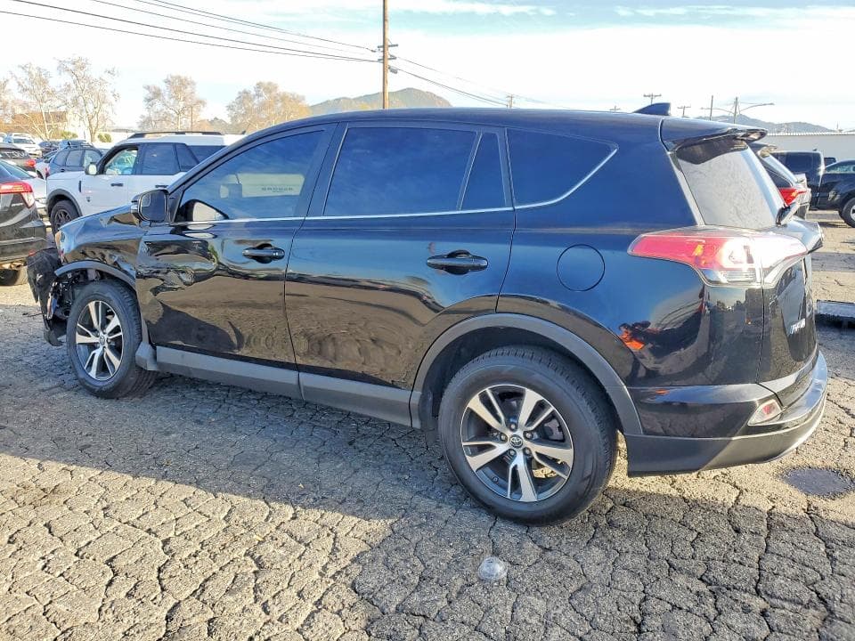 2018 TOYOTA RAV4 ADVENTURE 2
