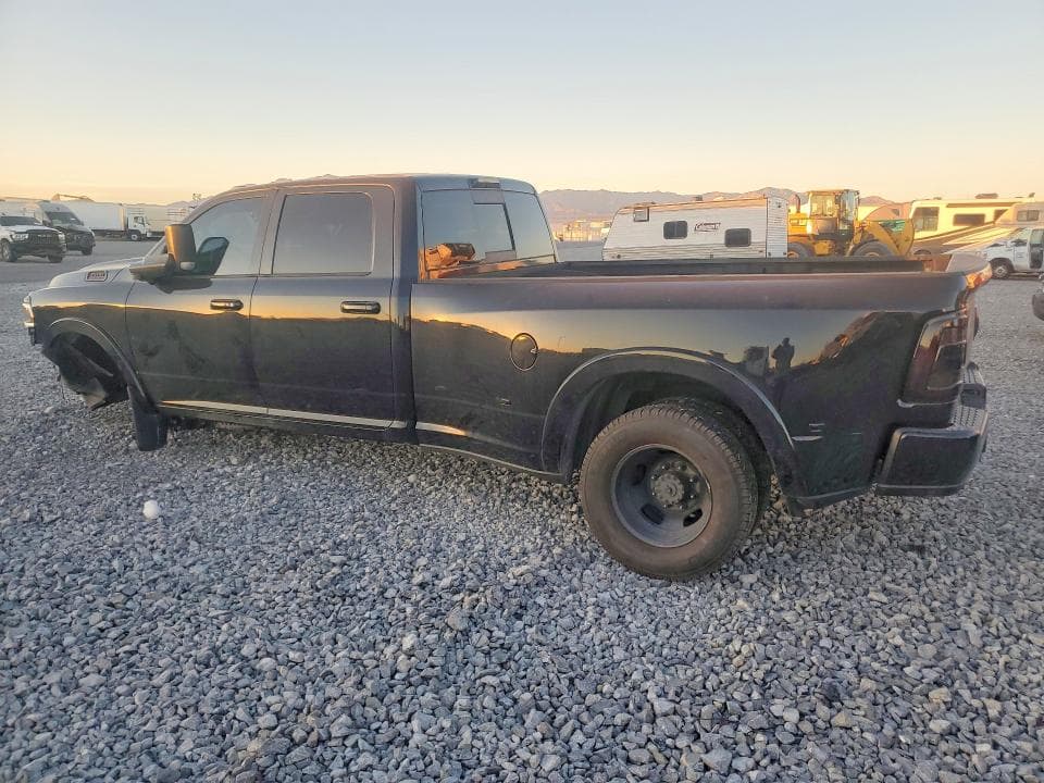 2022 RAM 3500 LARAMIE LARAMIE 2