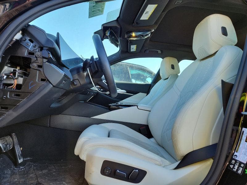 2025 BMW 530 XI 7