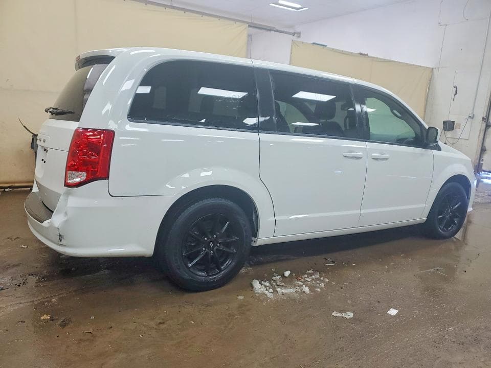 2019 DODGE GRAND CARAVAN SE 3
