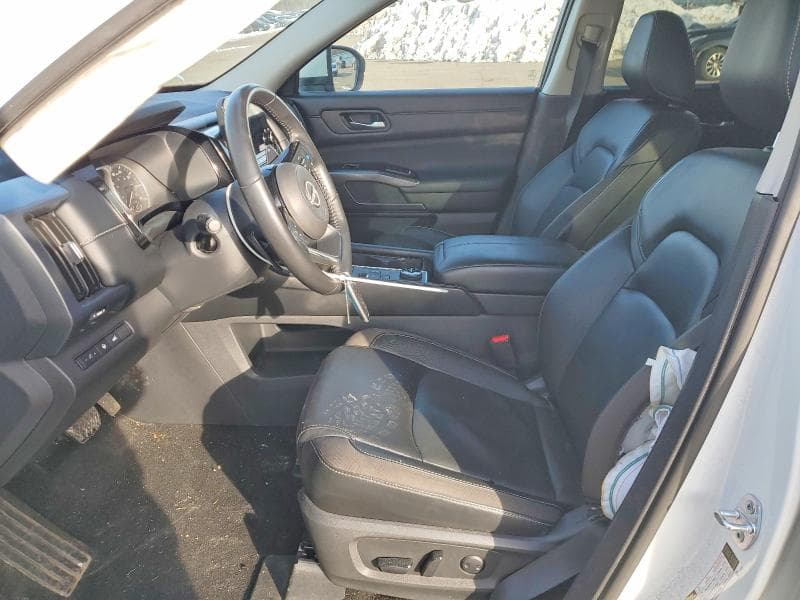 2023 NISSAN PATHFINDER SL 7