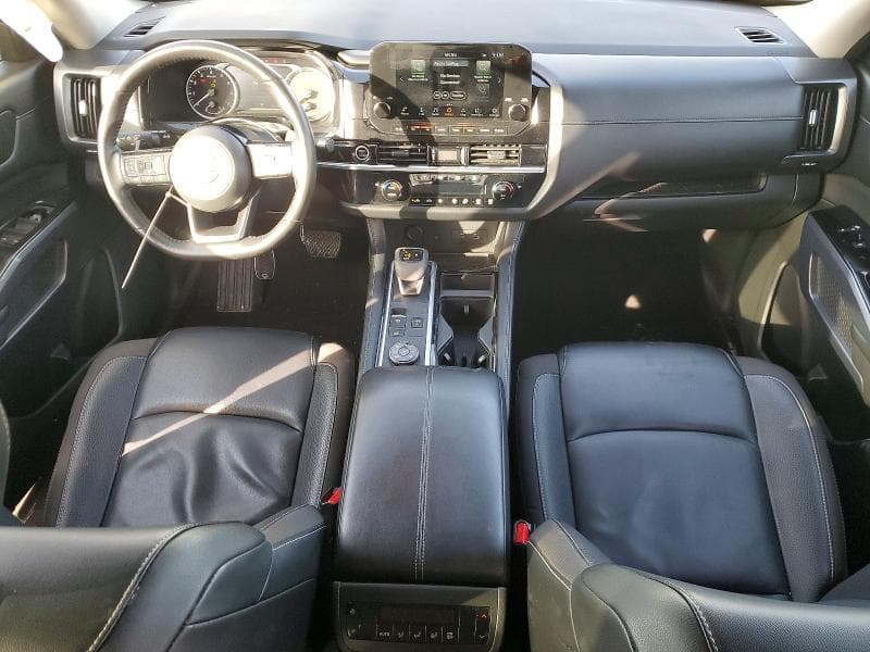 2023 NISSAN PATHFINDER SL 8