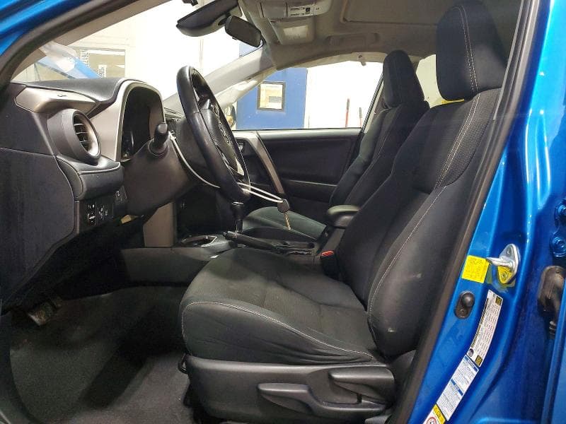 2017 TOYOTA RAV4 XLE 7