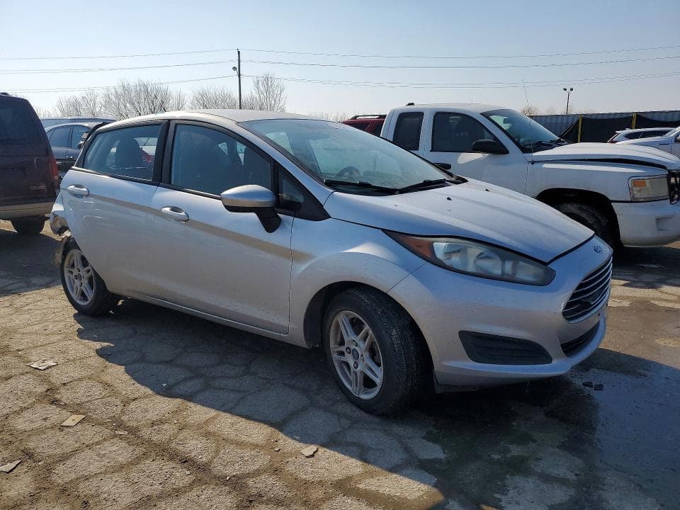2018 FORD FIESTA SE 4