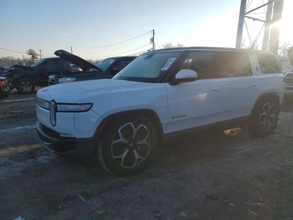 2023 RIVIAN R1S ADVENTURE