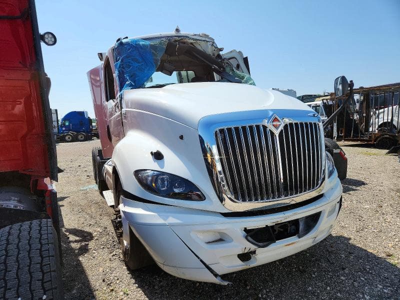 2022 INTERNATIONAL RH613 SEMI TRUCK