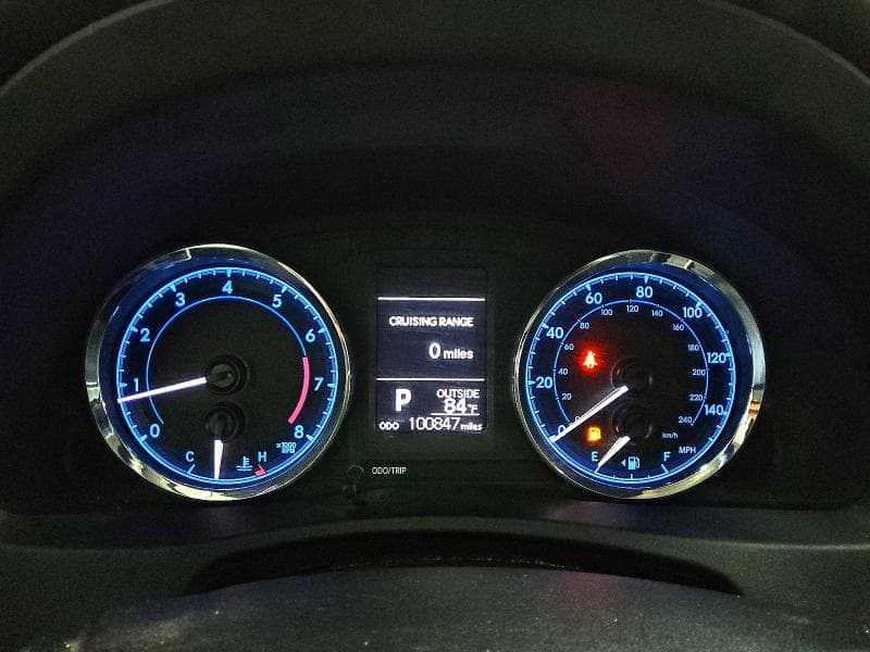 2017 TOYOTA COROLLA LE 9