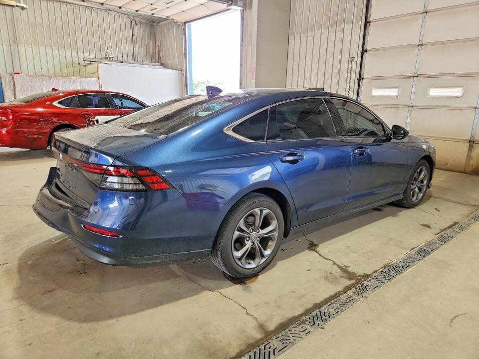 2024 HONDA ACCORD EX 3